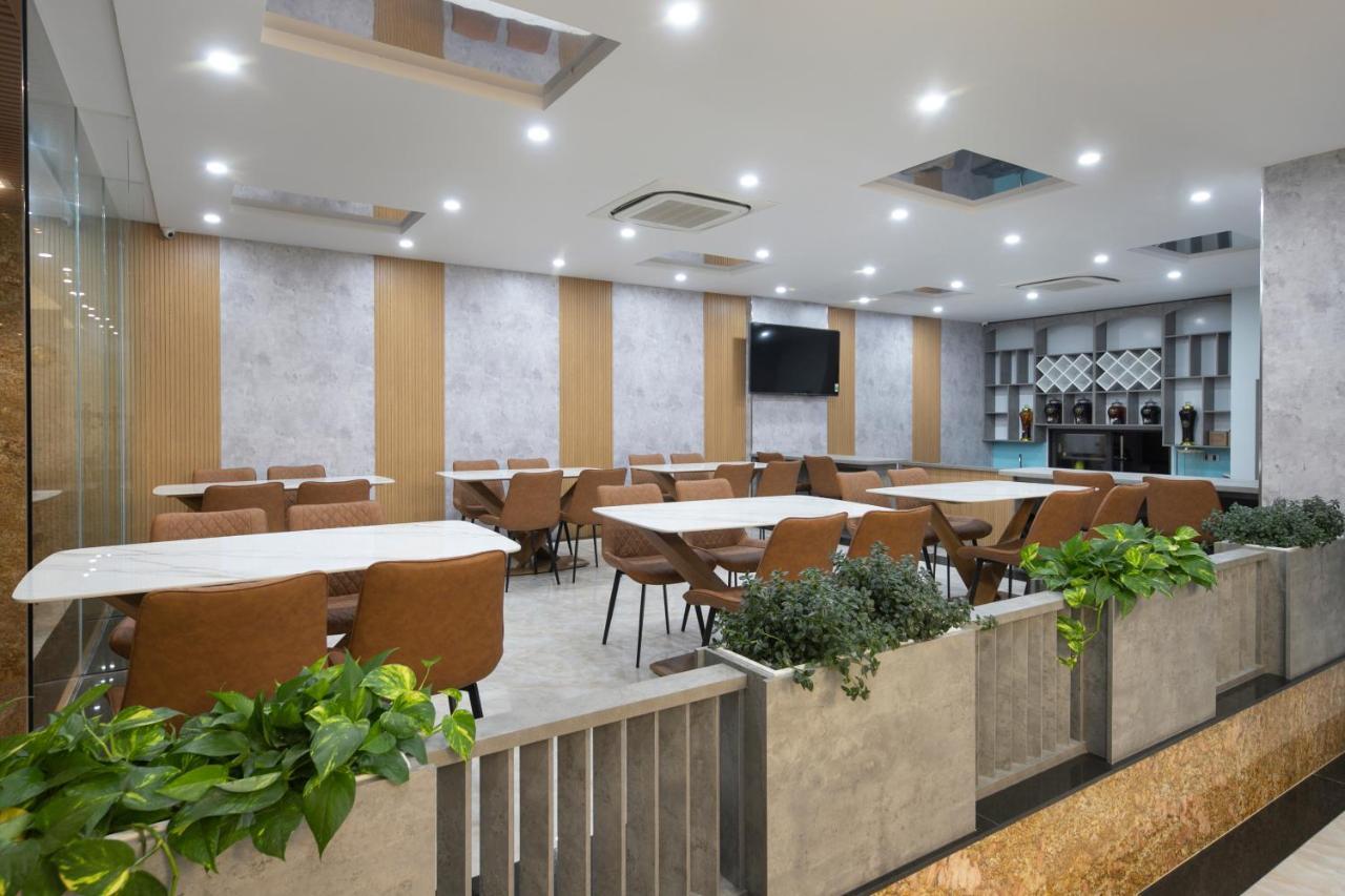 Hummer Hotel & Apartment Da Nang Beach מראה חיצוני תמונה